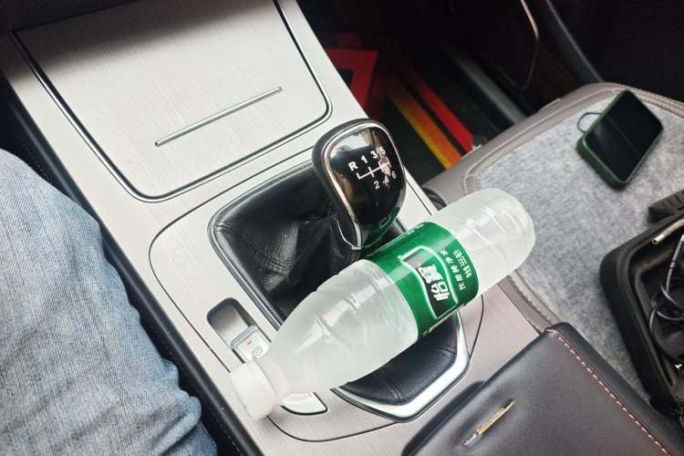 Used CHANGAN OSHAN X7 2020 1.5T Manual Luxury Version Gear Lever