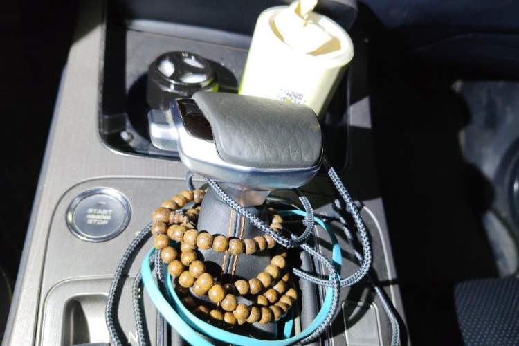 Used CHANGAN OSHAN X7 2020 1.5T Automatic Pilot Edition Gear Lever