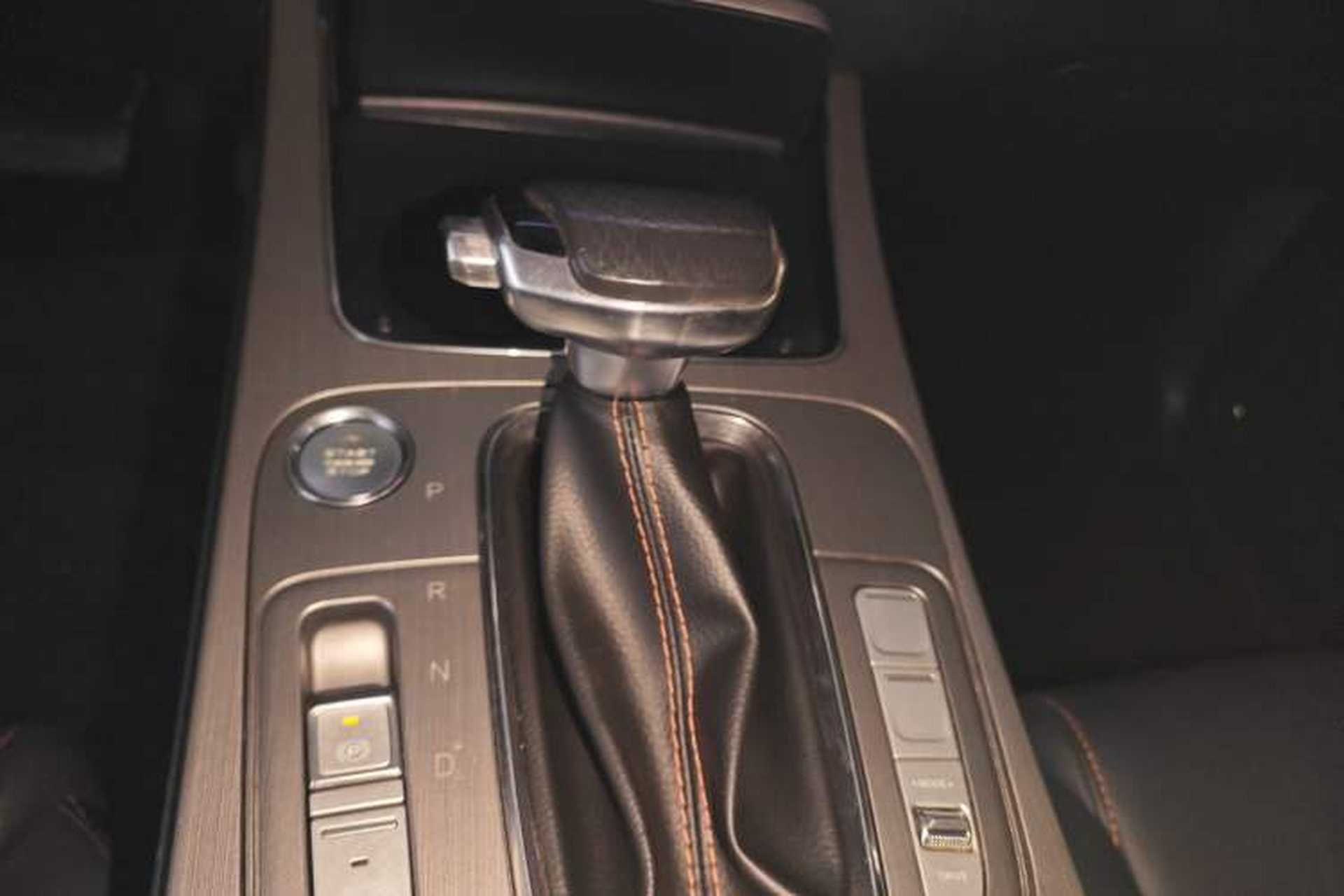 Used CHANGAN OSHAN X7 2020 1.5T Automatic Luxury Model Gear Lever