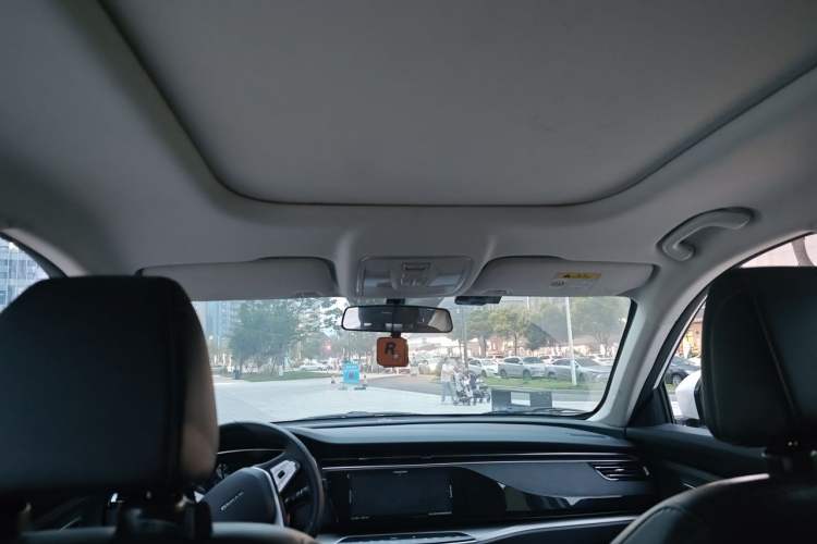 Used CHANGAN OSHAN X7 2020 1.5T Automatic Prestige Edition Headliner