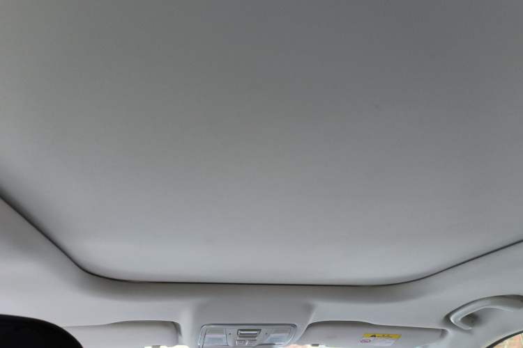 Used CHANGAN OSHAN X7 2020 1.5T Automatic Luxury Model Headliner