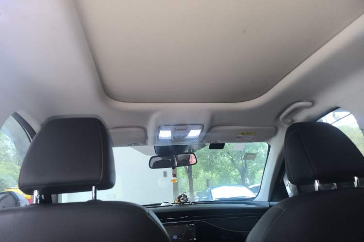 Used CHANGAN OSHAN X7 2020 1.5T Automatic Parking with Facial Recognition – Spacey & Carefree Edition Headliner