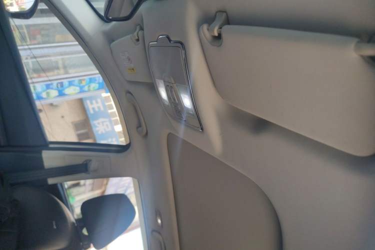 Used CHANGAN OSHAN X7 2020 1.5T Automatic Parking with Facial Recognition – Spacey & Carefree Edition Headliner