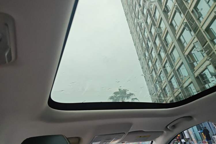Used CHANGAN OSHAN X7 2020 1.5T Manual Luxury Version Headliner