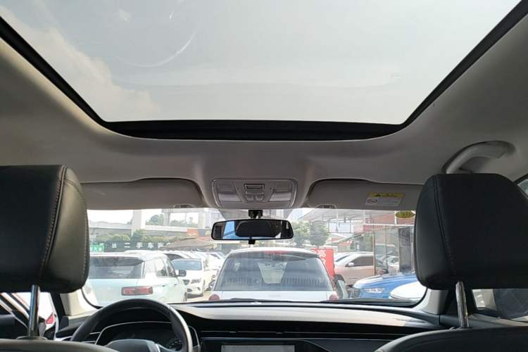Used CHANGAN OSHAN X7 2020 1.5T Automatic Luxury Model Headliner