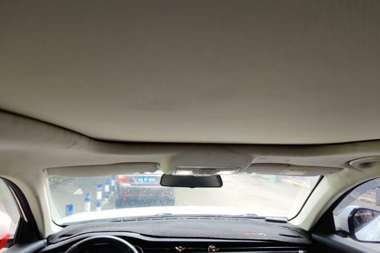 Used CHANGAN OSHAN X7 2020 1.5T Automatic Luxury Model Headliner