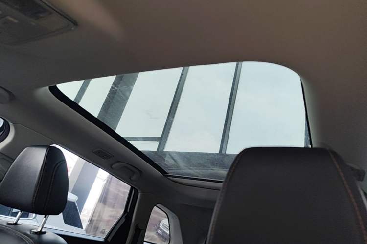 Used CHANGAN OSHAN X7 2020 1.5T Automatic Luxury Version Headliner