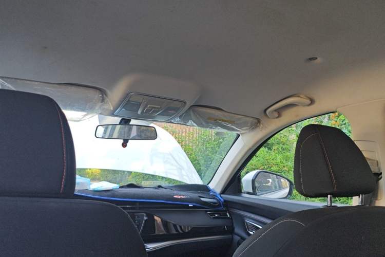 Used CHANGAN OSHAN X7 2020 1.5T Manual Elite Edition Headliner