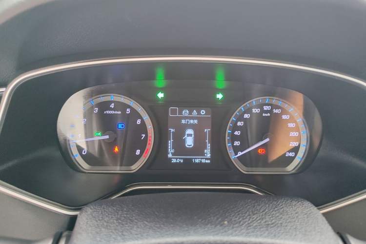Used CHANGAN OSHAN X7 2020 1.5T Manual Luxury Version Instrument Cluster