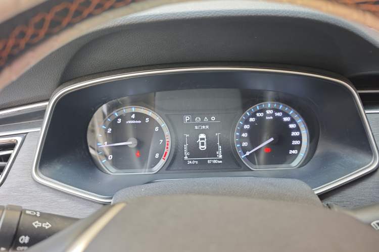 Used CHANGAN OSHAN X7 2020 1.5T Automatic Prestige Edition Instrument Cluster