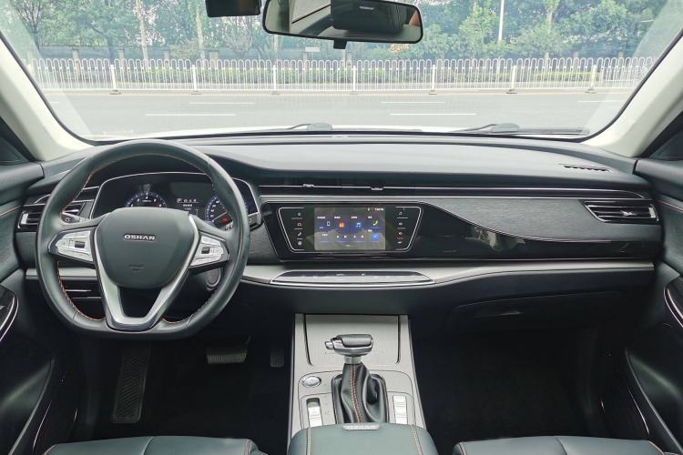 Used CHANGAN OSHAN X7 2020 1.5T Automatic Luxury Version Interior 1