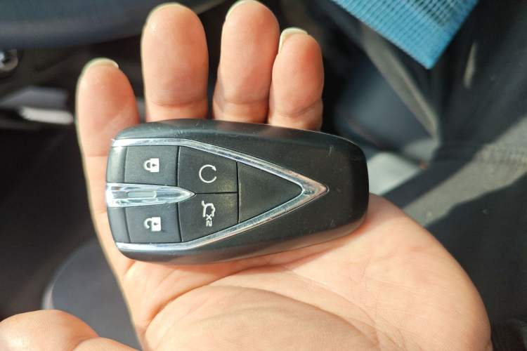 Used CHANGAN OSHAN X7 2020 1.5T Automatic Luxury Version Interior 1