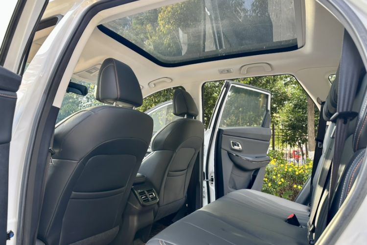 Used CHANGAN OSHAN X7 2020 1.5T Manual Luxury Version Interior 2