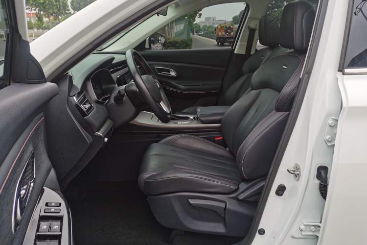 Used CHANGAN OSHAN X7 2020 1.5T Automatic Luxury Version Interior 5