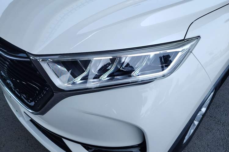 Used CHANGAN OSHAN X7 2020 1.5T Manual Elite Edition Left Front Headlight
