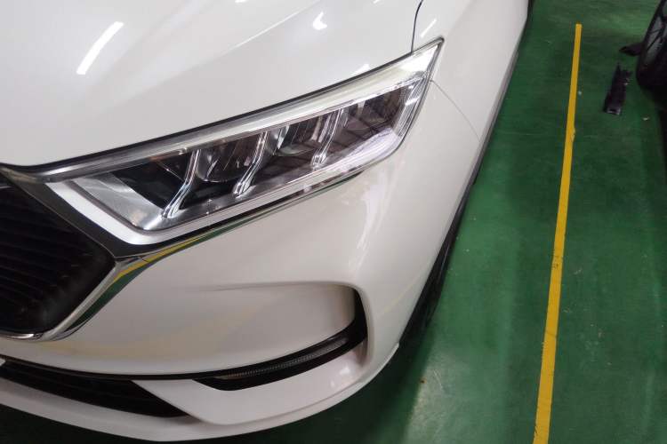 Used CHANGAN OSHAN X7 2020 1.5T Manual Luxury Version Left Front Headlight