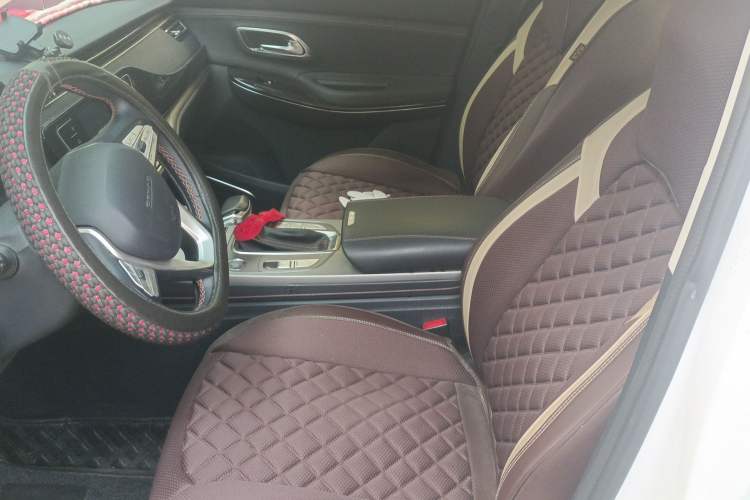 Used CHANGAN OSHAN X7 2020 1.5T Automatic Luxury Version Left Front Seat