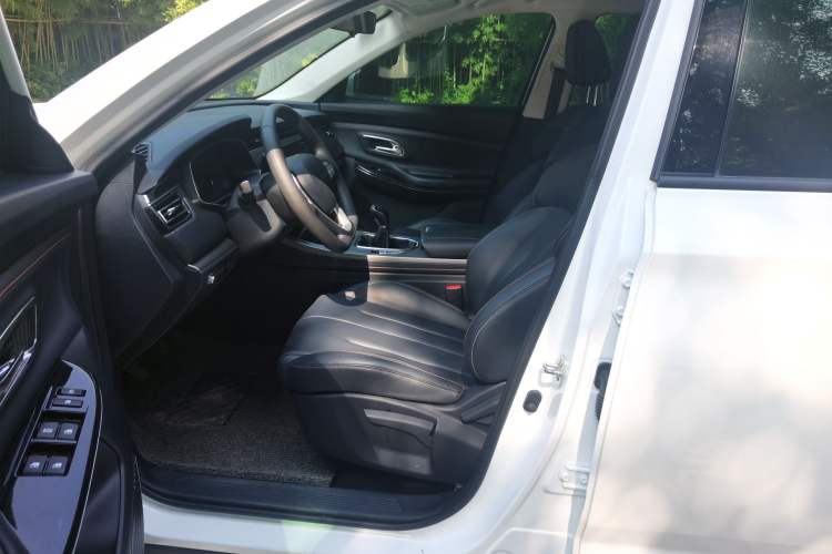 Used CHANGAN OSHAN X7 2020 1.5T Manual Luxury Version Left Front Seat
