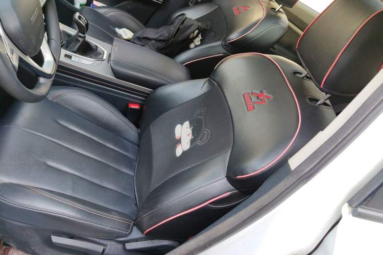 Used CHANGAN OSHAN X7 2020 1.5T Manual Luxury Version Left Front Seat