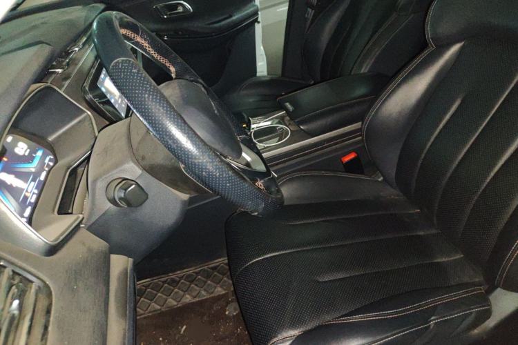 Used CHANGAN OSHAN X7 2020 1.5T Automatic Parking with Facial Recognition – Spacey & Carefree Edition Left Front Seat