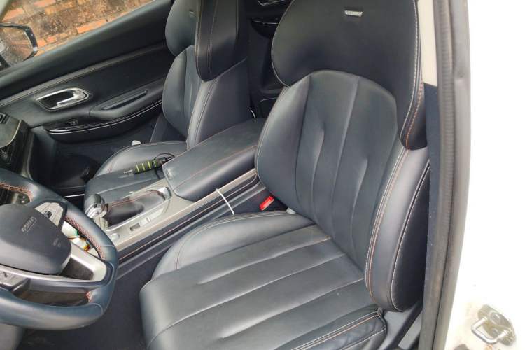 Used CHANGAN OSHAN X7 2020 1.5T Automatic Luxury Version Left Front Seat