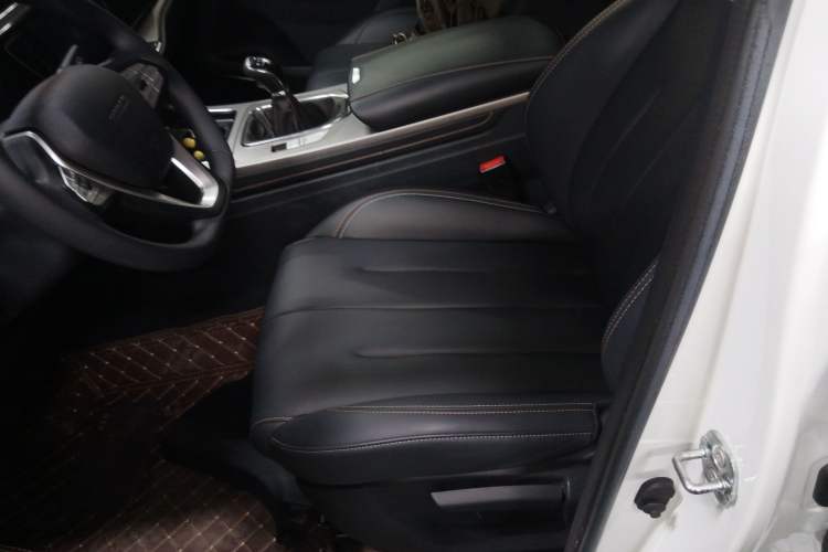 Used CHANGAN OSHAN X7 2020 1.5T Manual Luxury Version Left Front Seat