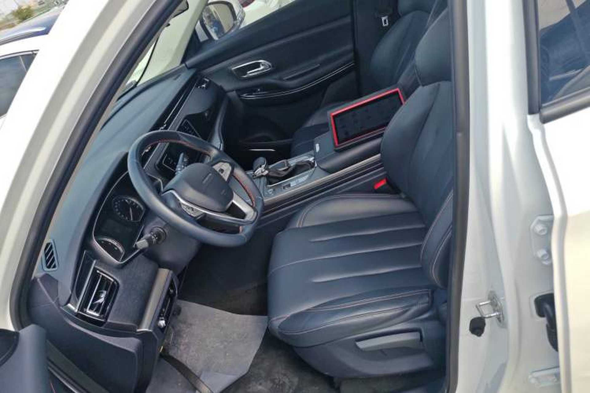 Used CHANGAN OSHAN X7 2020 1.5T Automatic Luxury Version Left Front Seat