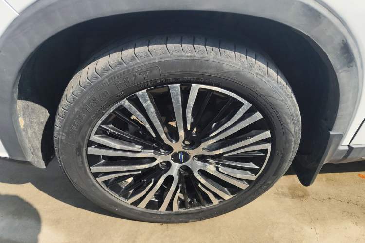 Used CHANGAN OSHAN X7 2020 1.5T Automatic Prestige Edition Left Front Wheel Hub