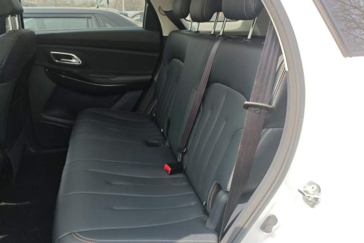 Used CHANGAN OSHAN X7 2020 1.5T Automatic Luxury Version Left Rear Seat