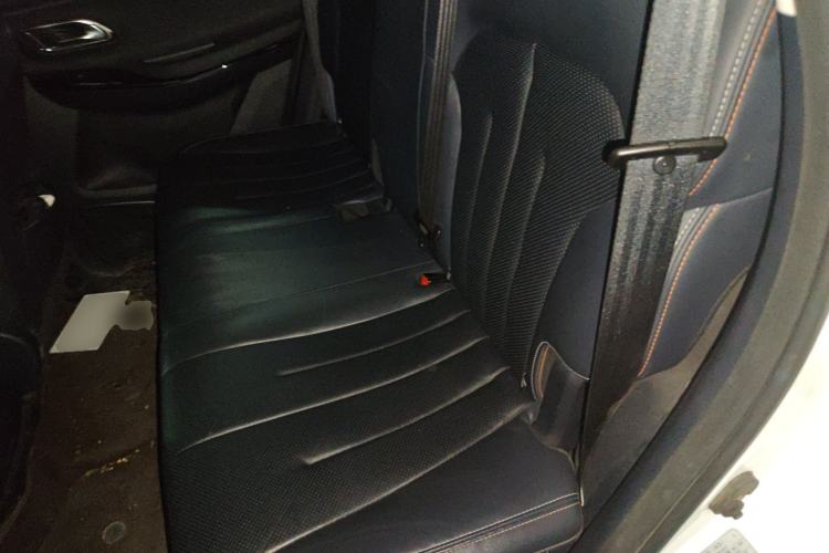 Used CHANGAN OSHAN X7 2020 1.5T Automatic Parking with Facial Recognition – Spacey & Carefree Edition Left Rear Seat