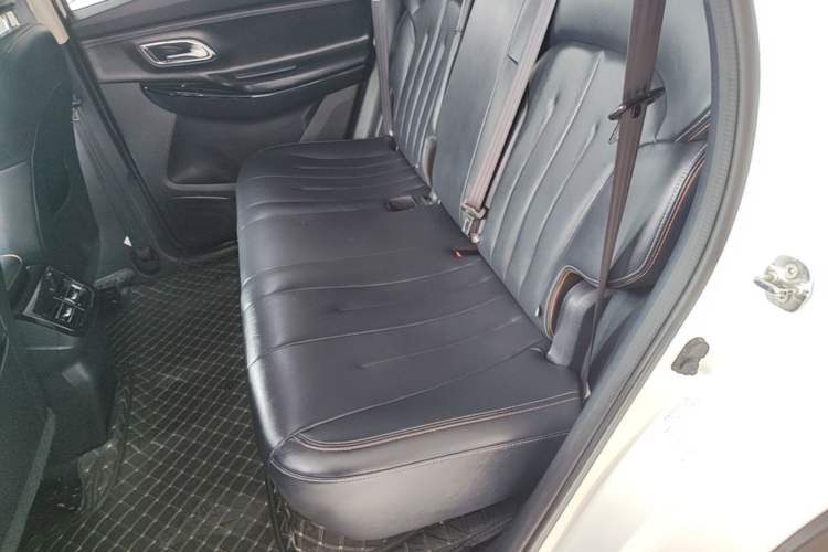 Used CHANGAN OSHAN X7 2020 1.5T Manual Luxury Version Left Rear Seat