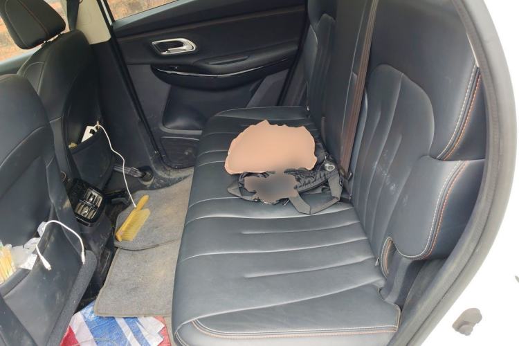 Used CHANGAN OSHAN X7 2020 1.5T Automatic Luxury Version Left Rear Seat