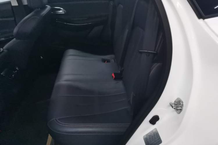 Used CHANGAN OSHAN X7 2020 1.5T Automatic Luxury Version Left Rear Seat