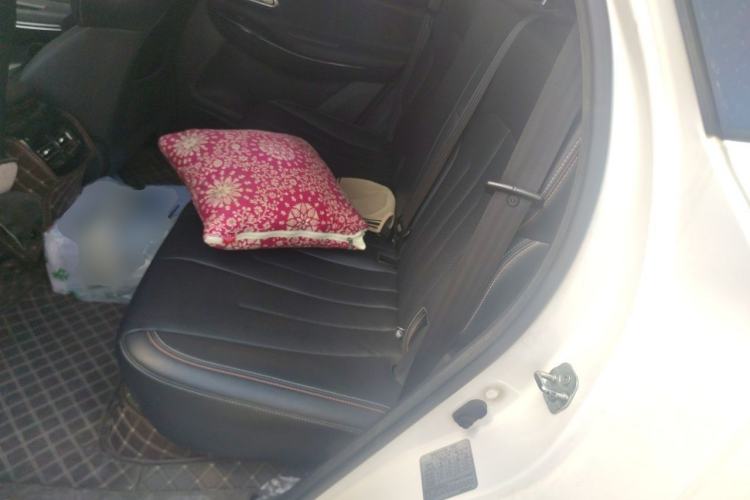 Used CHANGAN OSHAN X7 2020 1.5T Automatic Parking with Facial Recognition – Spacey & Carefree Edition Left Rear Seat
