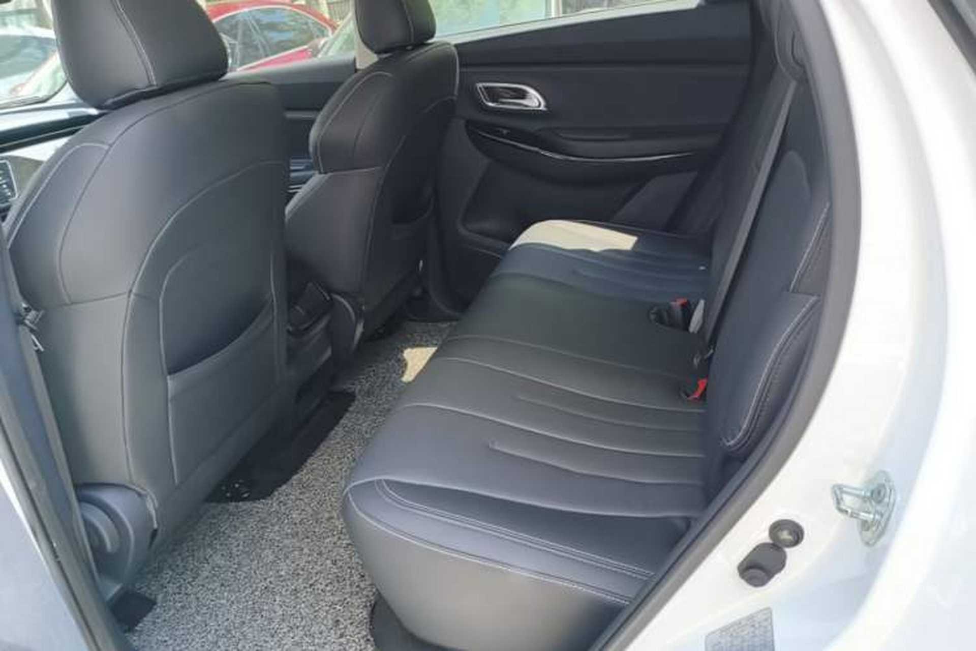 Used CHANGAN OSHAN X7 2020 1.5T Automatic Elite Edition Left Rear Seat