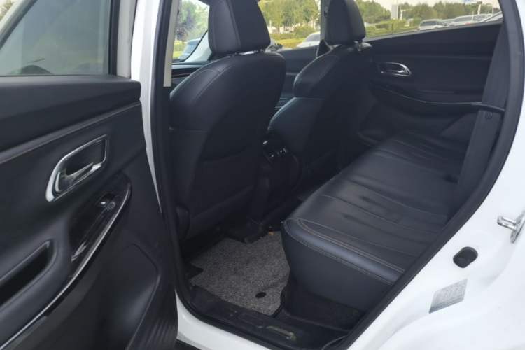 Used CHANGAN OSHAN X7 2020 1.5T Automatic Luxury Version Left Rear Seat