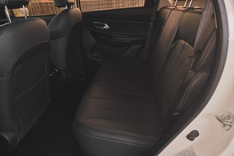 Used CHANGAN OSHAN X7 2020 1.5T Automatic Luxury Model Left Rear Seat