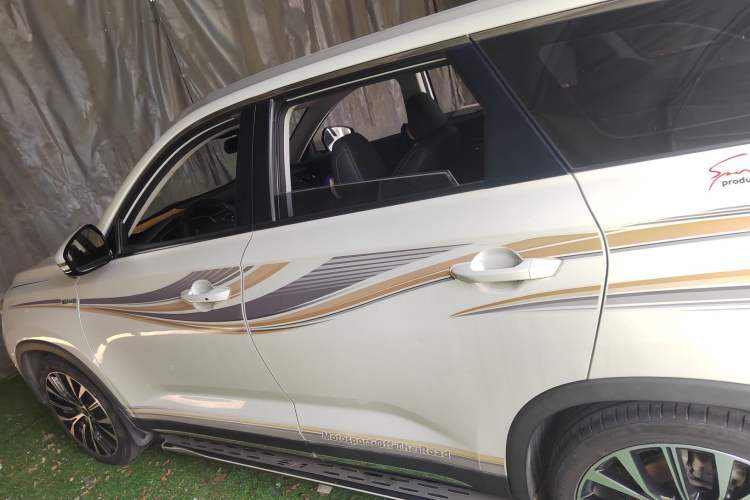 Used CHANGAN OSHAN X7 2020 1.5T Automatic Flagship Edition Left Side