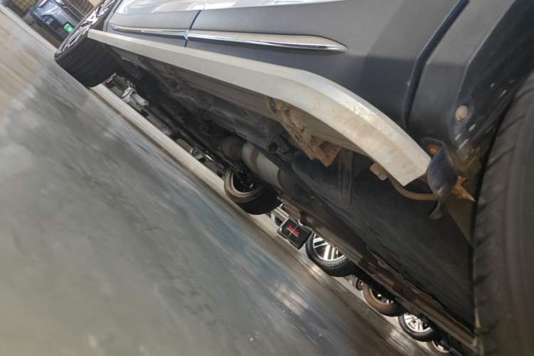 Used CHANGAN OSHAN X7 2020 1.5T Automatic Luxury Version Left Side Sill