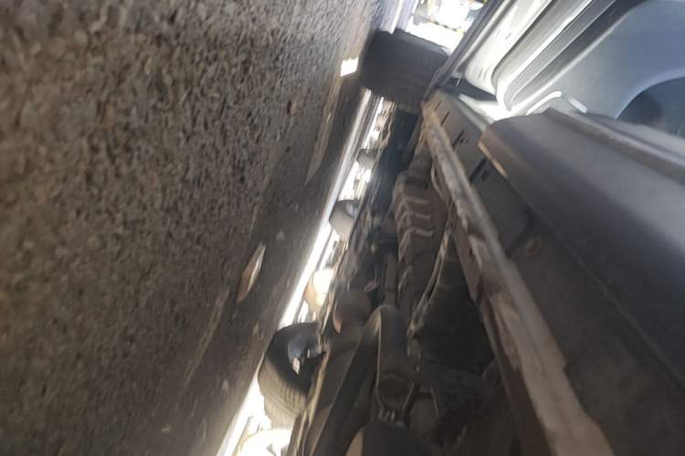 Used CHANGAN OSHAN X7 2020 1.5T Automatic Prestige Edition Left Side Sill