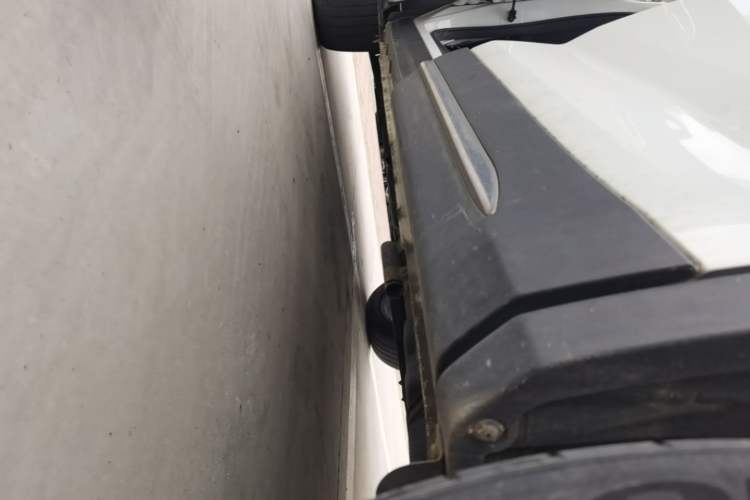 Used CHANGAN OSHAN X7 2020 1.5T Automatic Luxury Version Left Side Sill