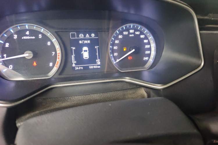 Used CHANGAN OSHAN X7 2020 1.5T Manual Elite Edition Odometer Close Up