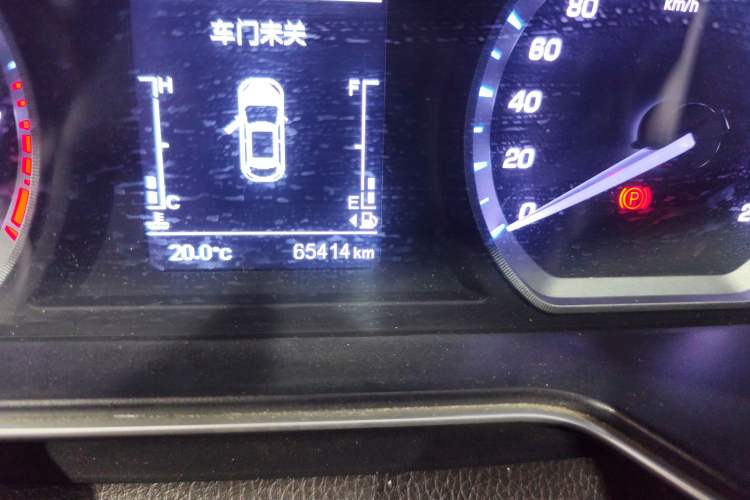 Used CHANGAN OSHAN X7 2020 1.5T Automatic Luxury Model Odometer Close Up