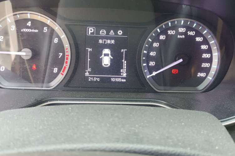 Used CHANGAN OSHAN X7 2020 1.5T Automatic Luxury Version Odometer Close Up