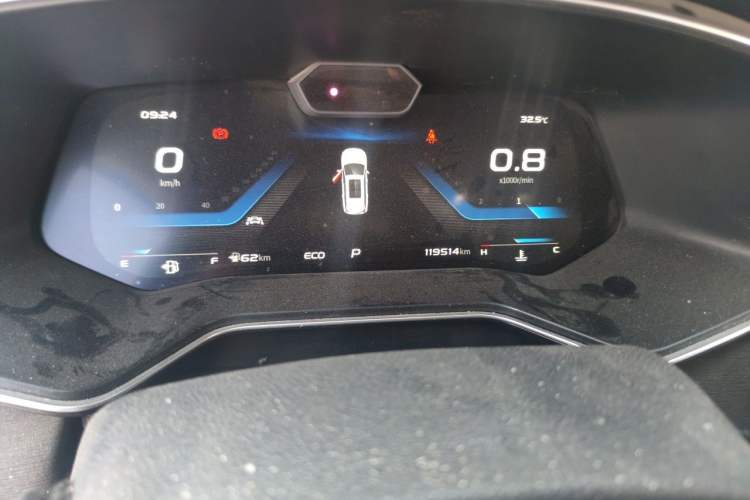 Used CHANGAN OSHAN X7 2020 1.5T Automatic Parking with Facial Recognition – Spacey & Carefree Edition Odometer Close Up