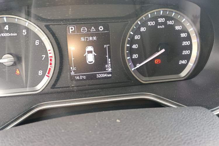 Used CHANGAN OSHAN X7 2020 1.5T Automatic Luxury Version Odometer Close Up