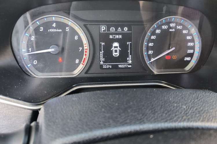 Used CHANGAN OSHAN X7 2020 1.5T Automatic Prestige Edition Odometer Close Up