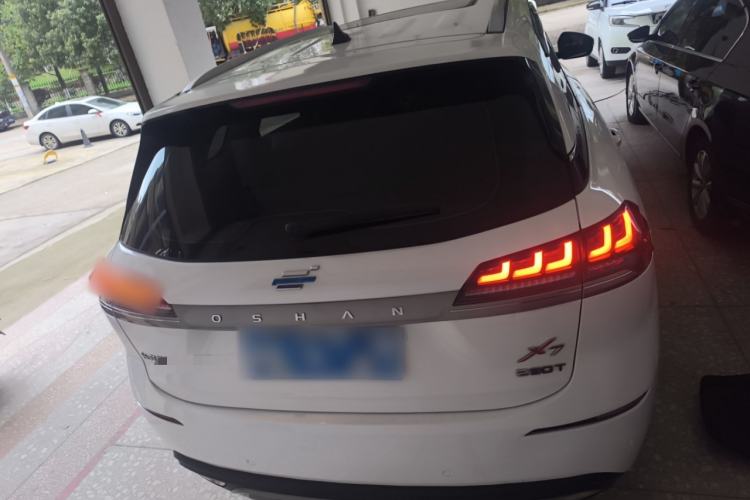 Used CHANGAN OSHAN X7 2020 1.5T Automatic Parking with Facial Recognition – Spacey & Carefree Edition Rear