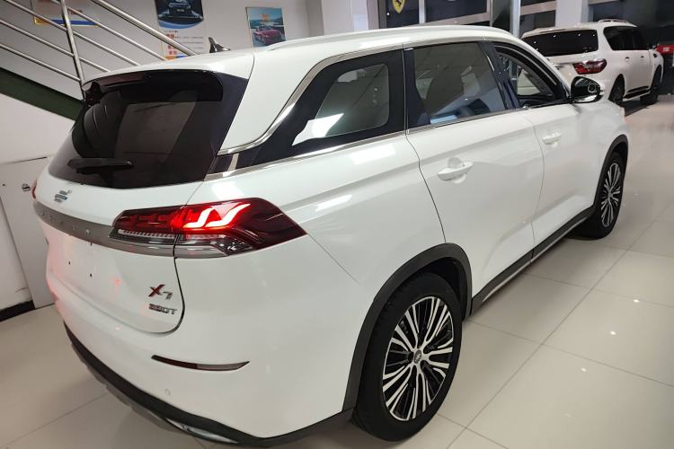 Used CHANGAN OSHAN X7 2020 1.5T Automatic Luxury Version Rear Right 45 Deg