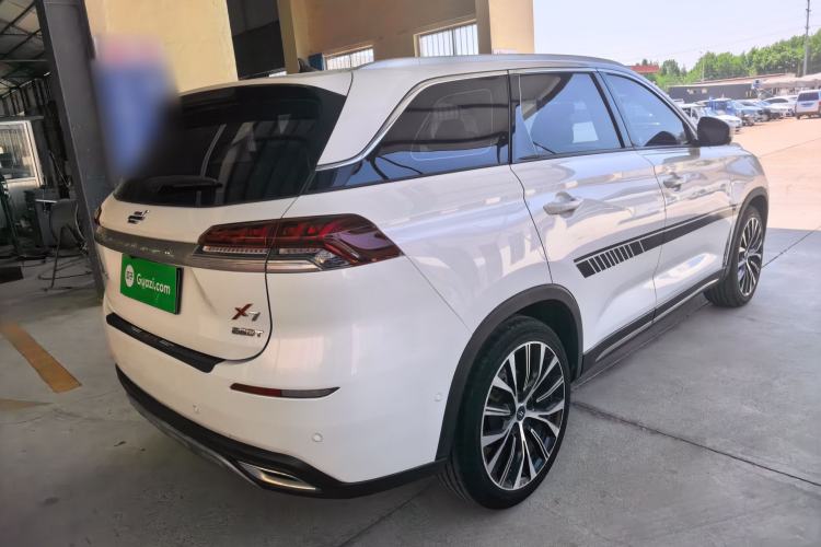 Used CHANGAN OSHAN X7 2020 1.5T Automatic Parking with Facial Recognition – Spacey & Carefree Edition Rear Right 45 Deg